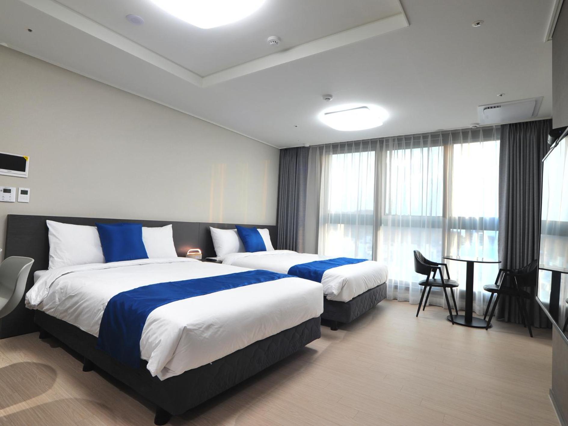 Coopstay Yeosu Hotel Kültér fotó