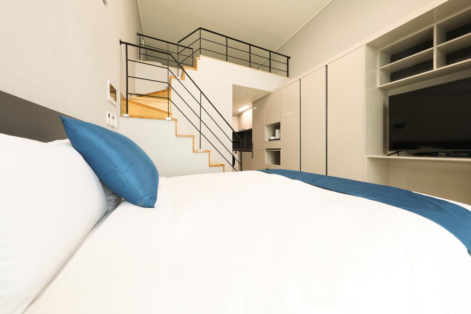 Coopstay Yeosu Hotel Kültér fotó